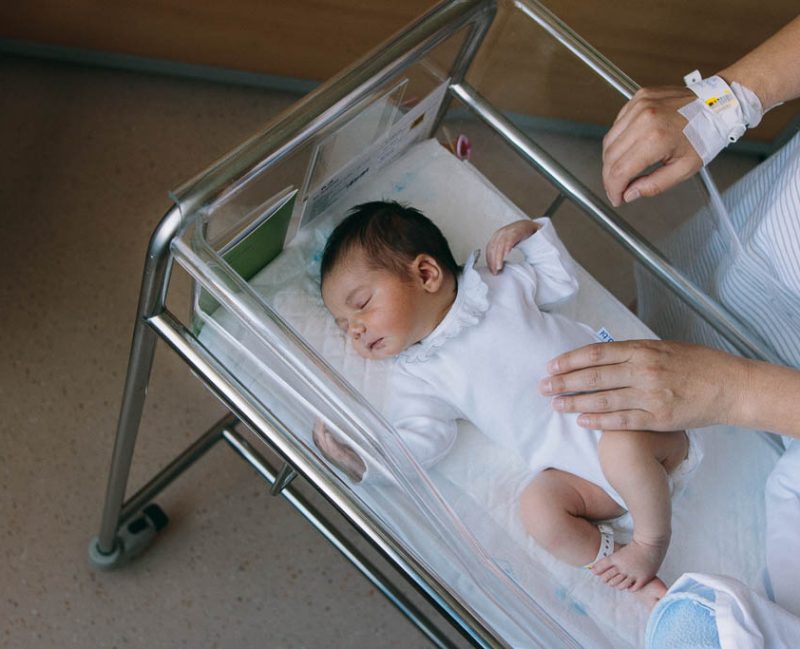 Sesión fotográfica de recién nacido en el Hospital Belén de La Coruña